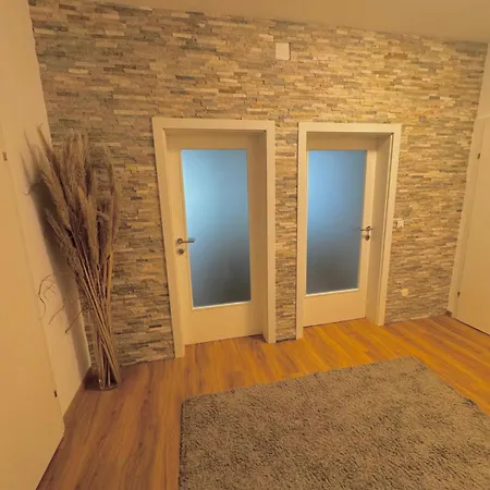 Apartment Elegant In Location Graz-free Parking