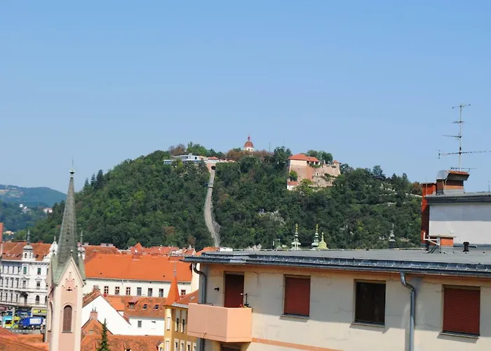 Elegant In Location Graz-free Parking Appartamento